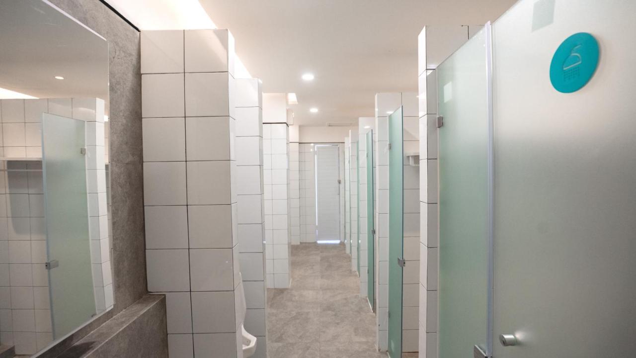 Bobopod Malioboro, Yogyakarta Hotel Exterior photo